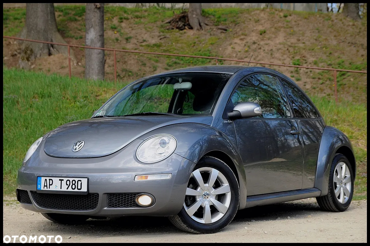 Volkswagen New Beetle 1.6 United - 11