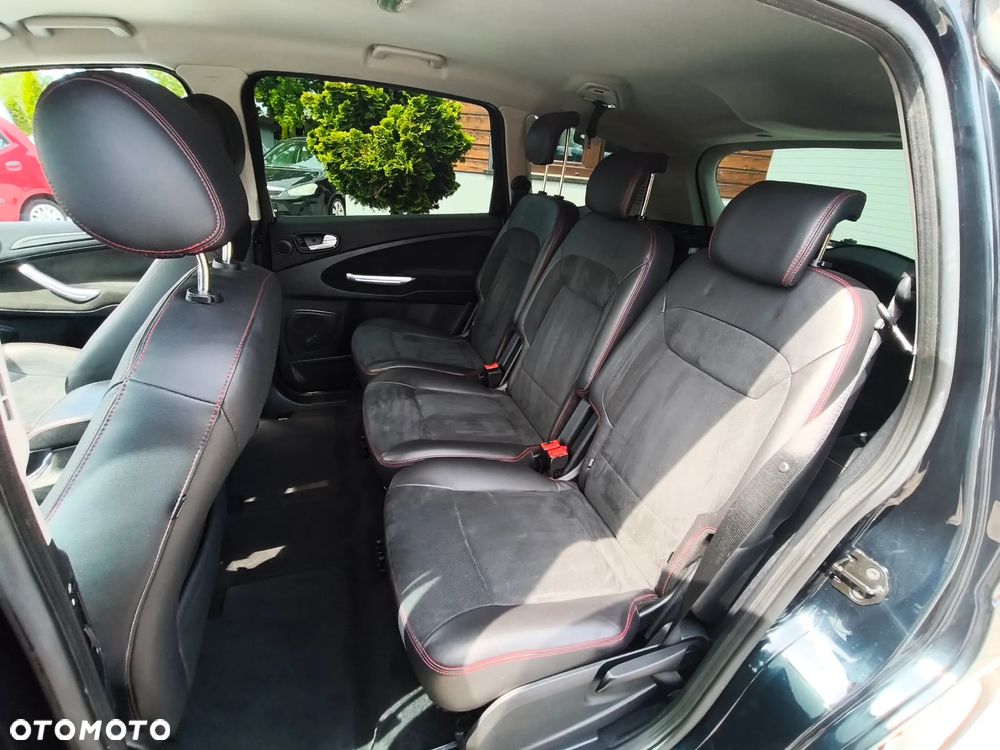 Ford S-Max 2.2 TDCi Titanium - 33
