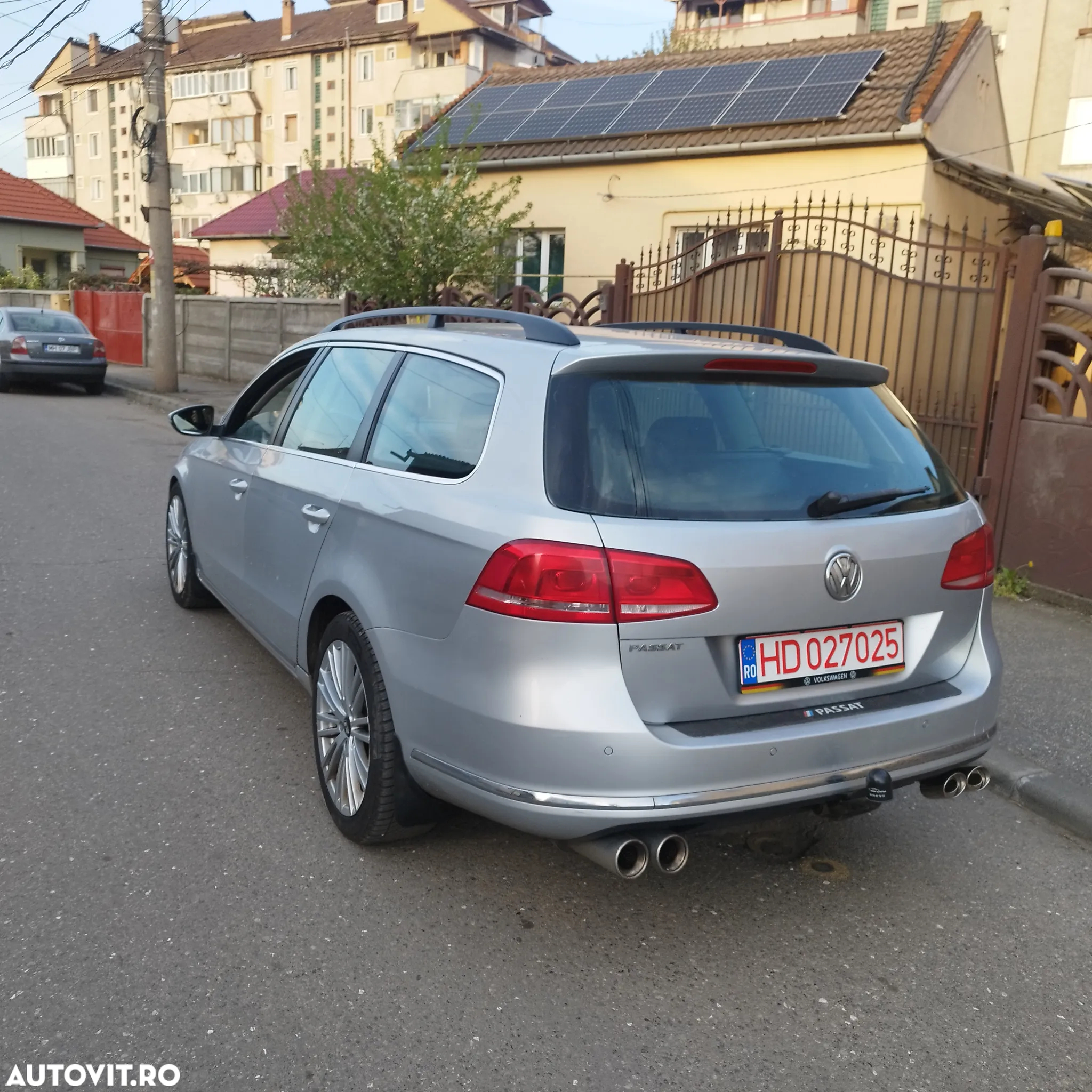 Volkswagen Passat Variant 2.0 Blue TDI SCR Highline - 5