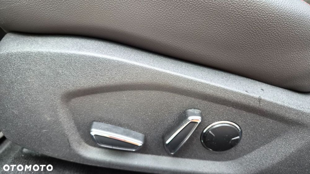 Ford Mondeo - 16