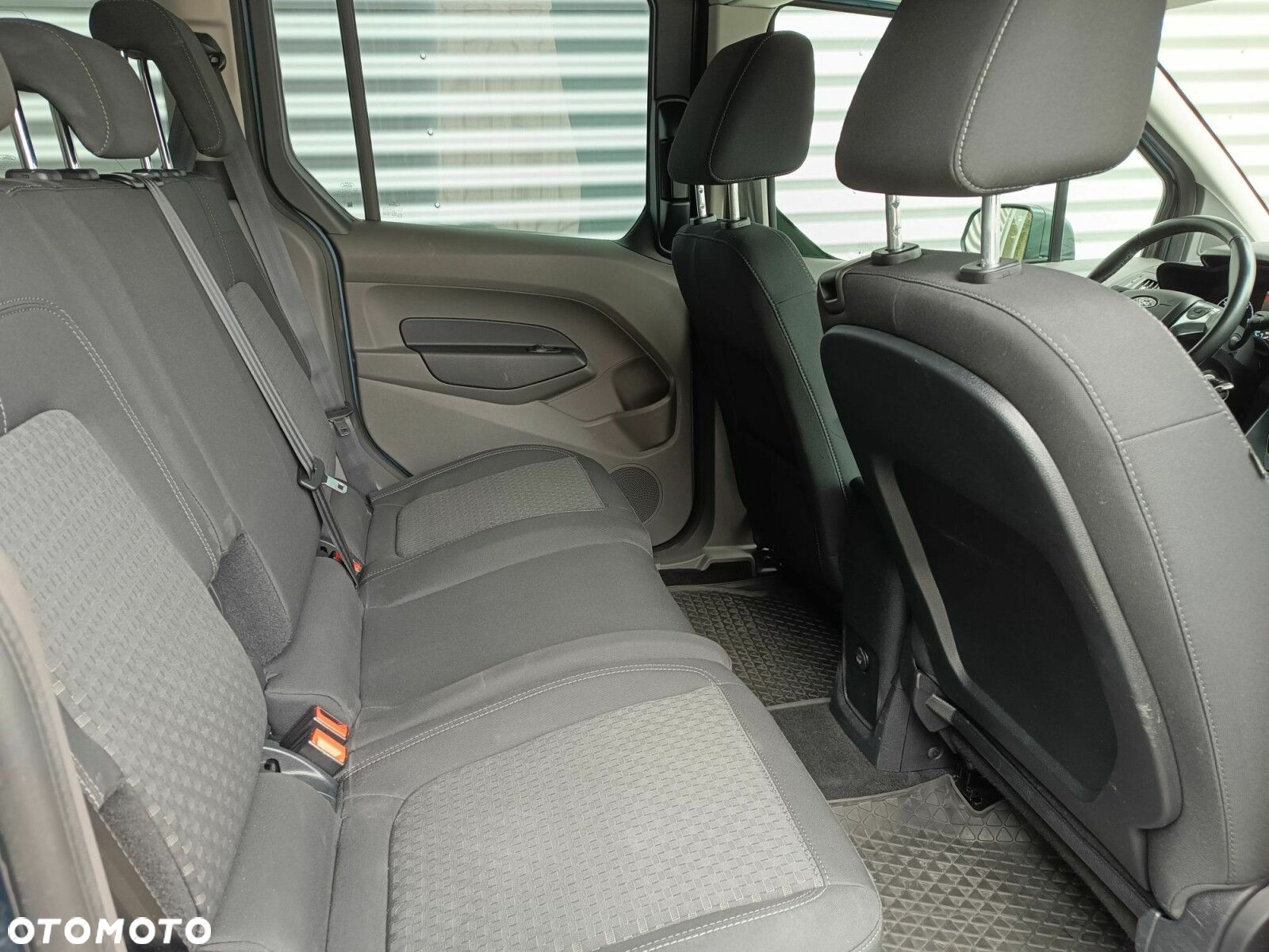 Ford Tourneo Connect 1.5 EcoBlue Trend PowerShift - 33