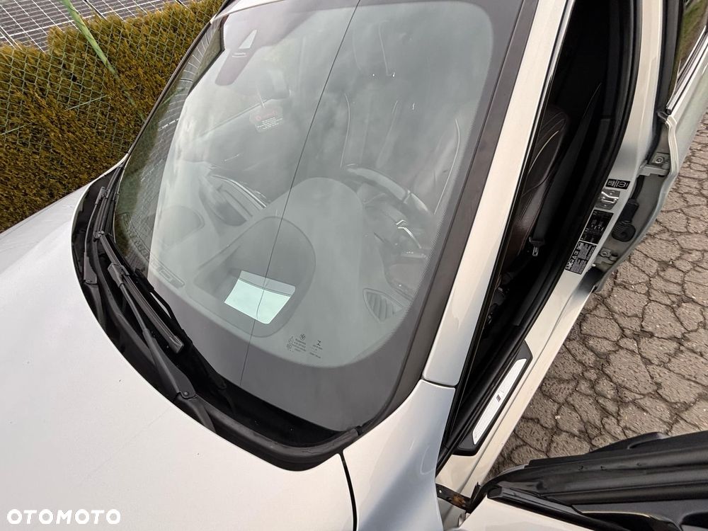 BMW Seria 3 335d Touring xDrive Edition M Sport Shadow - 17