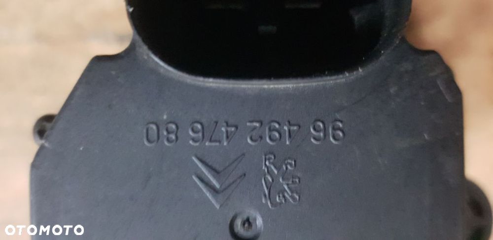 PEUGEOT REZYSTOR WENTYLATORA  4B0907655 - 3