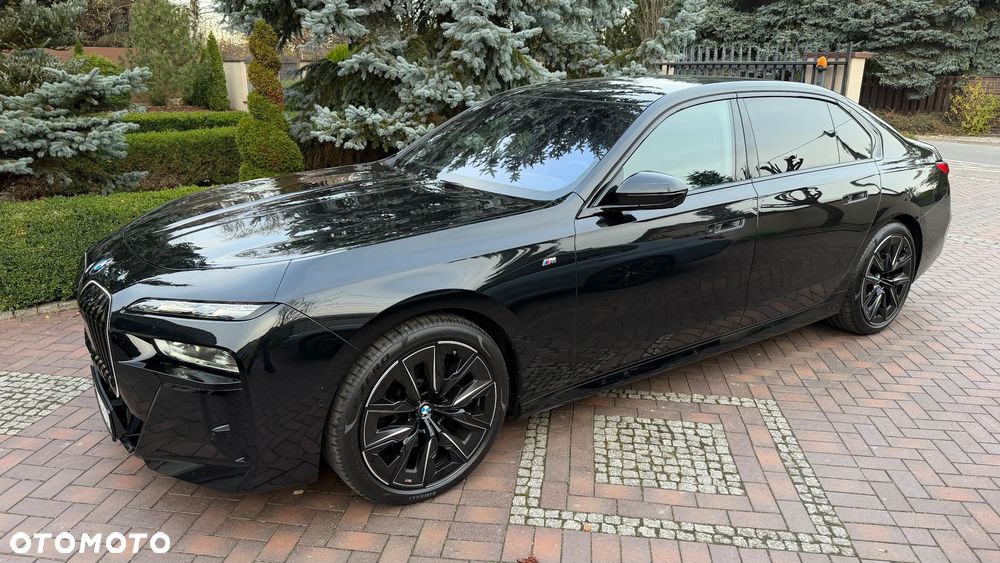 BMW Seria 7 - 18