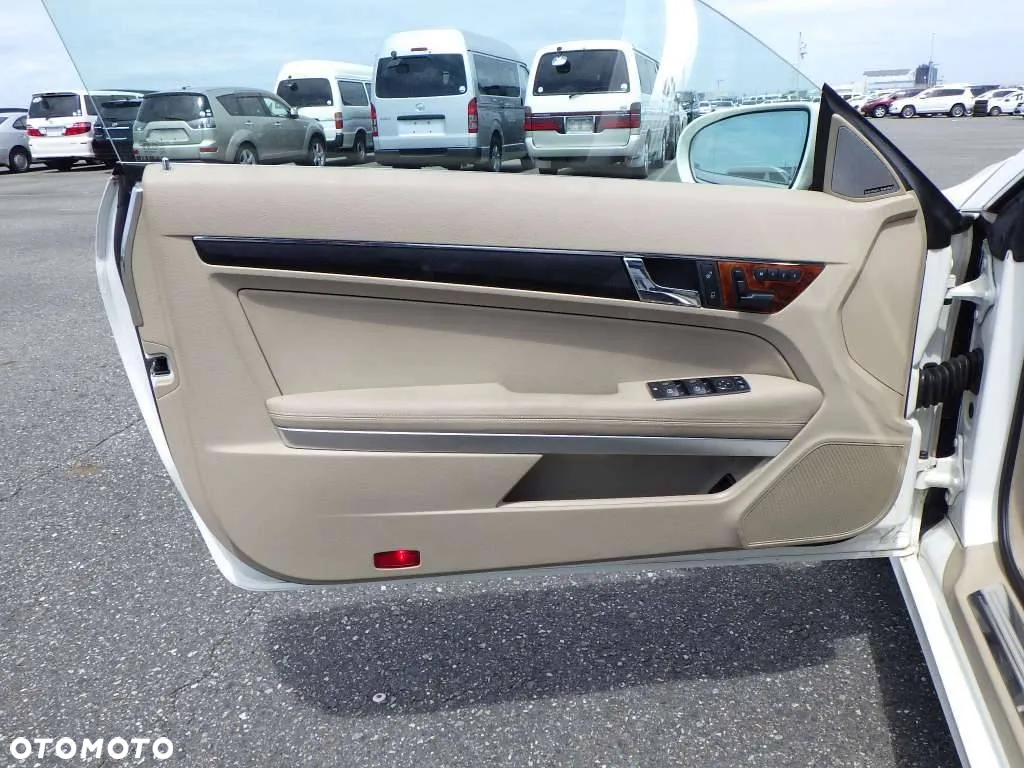 Mercedes-Benz Klasa E 350 Coupe 4Matic 7G-TRONIC - 6