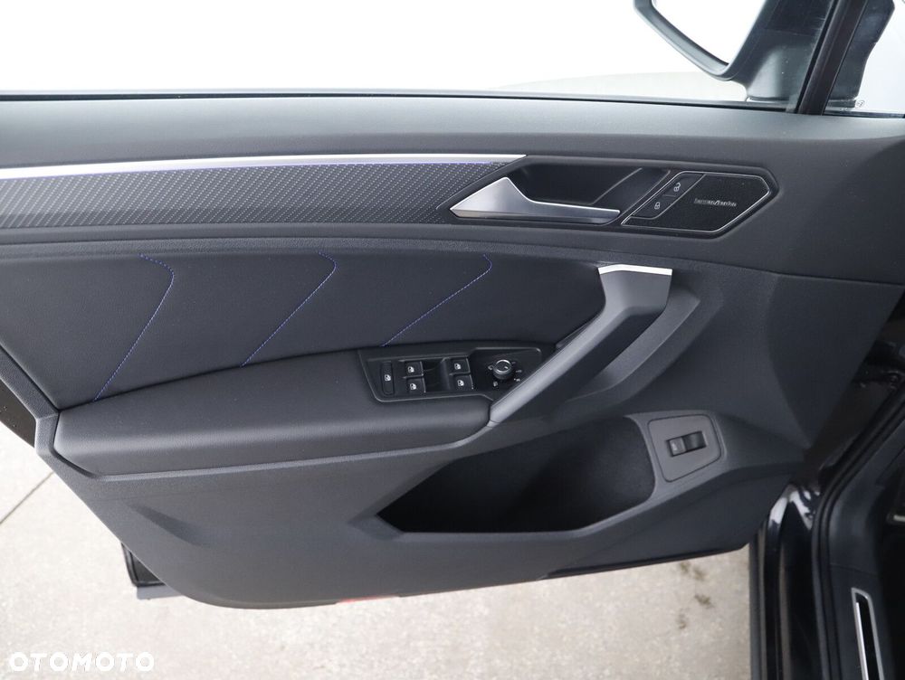 Volkswagen Tiguan - 16
