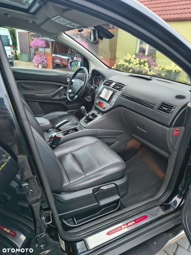 Ford Kuga 2.0 TDCi Titanium FWD - 23