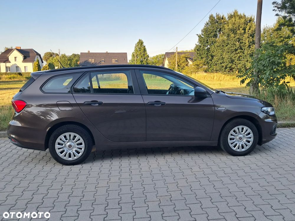 Fiat Tipo 1.4 T-Jet 16v Sport - 9