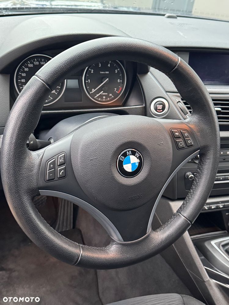 BMW X1 xDrive20i - 14