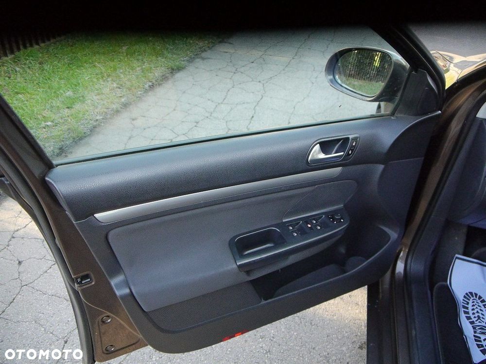 Volkswagen Golf Variant - 26