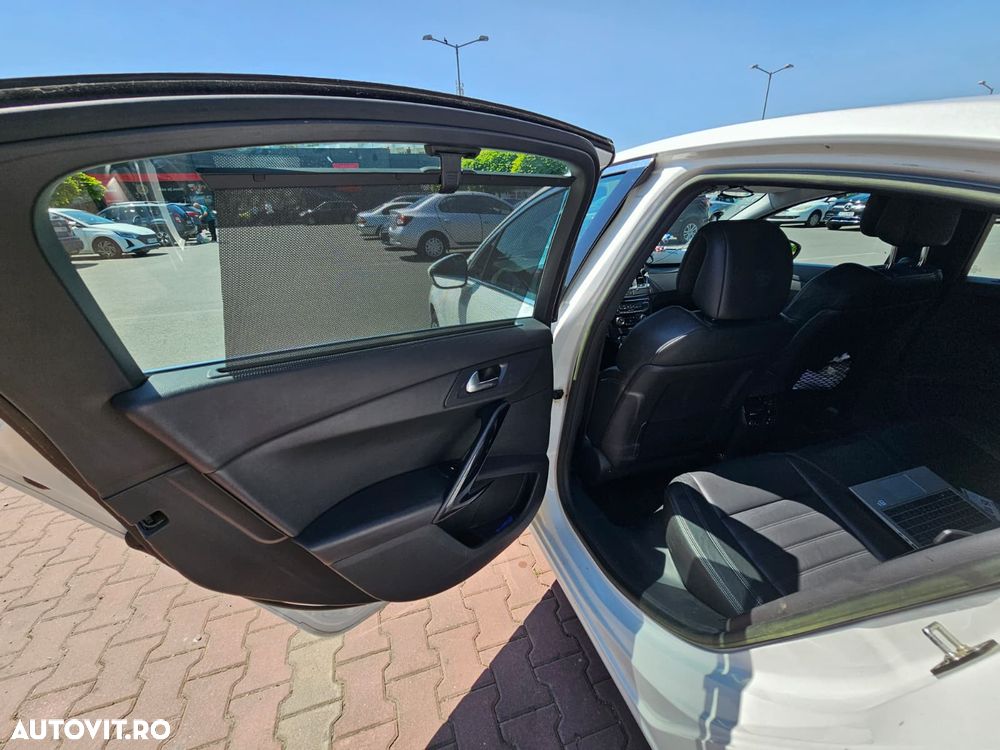 Peugeot 508 Hybrid4 Allure - 12