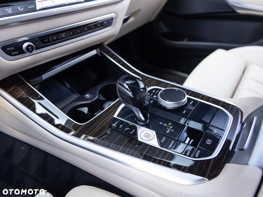 BMW X5 xDrive40i - 17