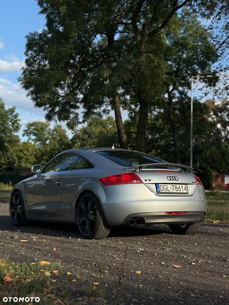 Audi TT Coupé 2.0 TDI Quattro - 4