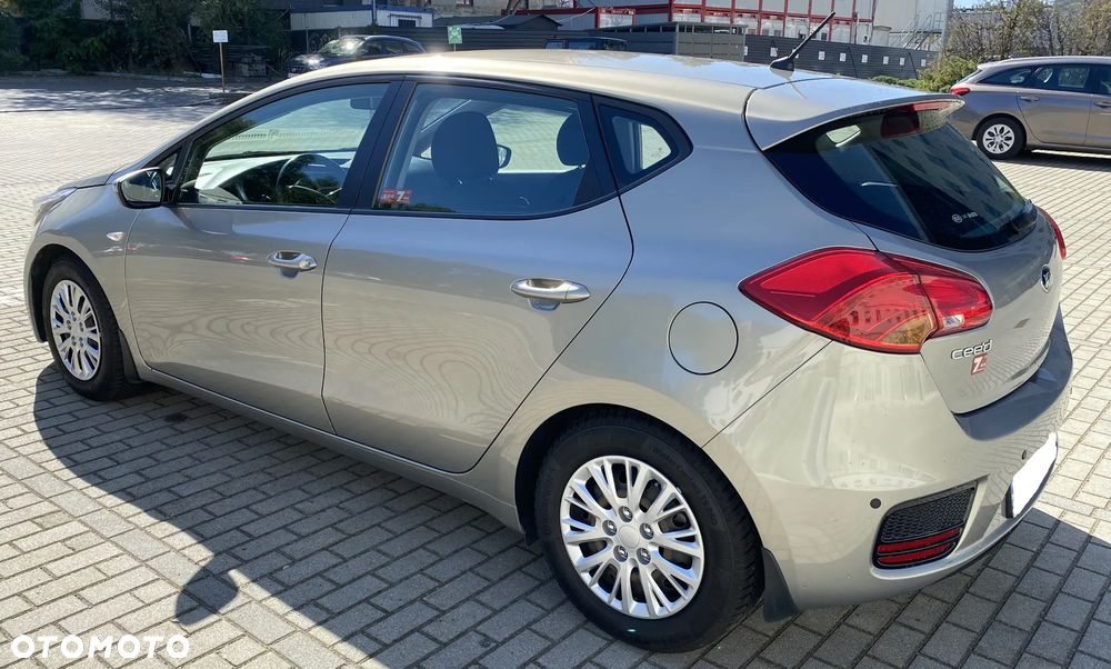 Kia Ceed Cee'd 1.6 CRDi L DCT - 9