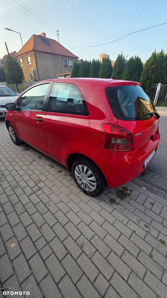 Toyota Yaris - 2