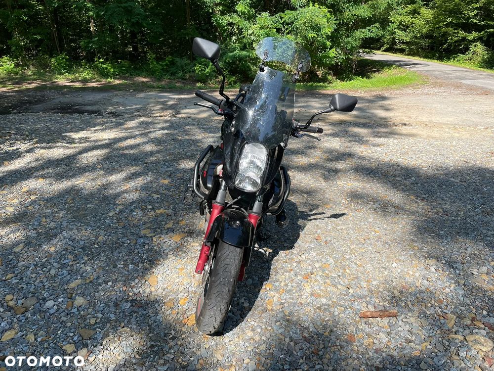 Kawasaki ER - 8