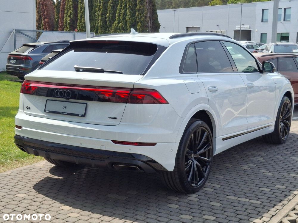 Audi Q8 - 7