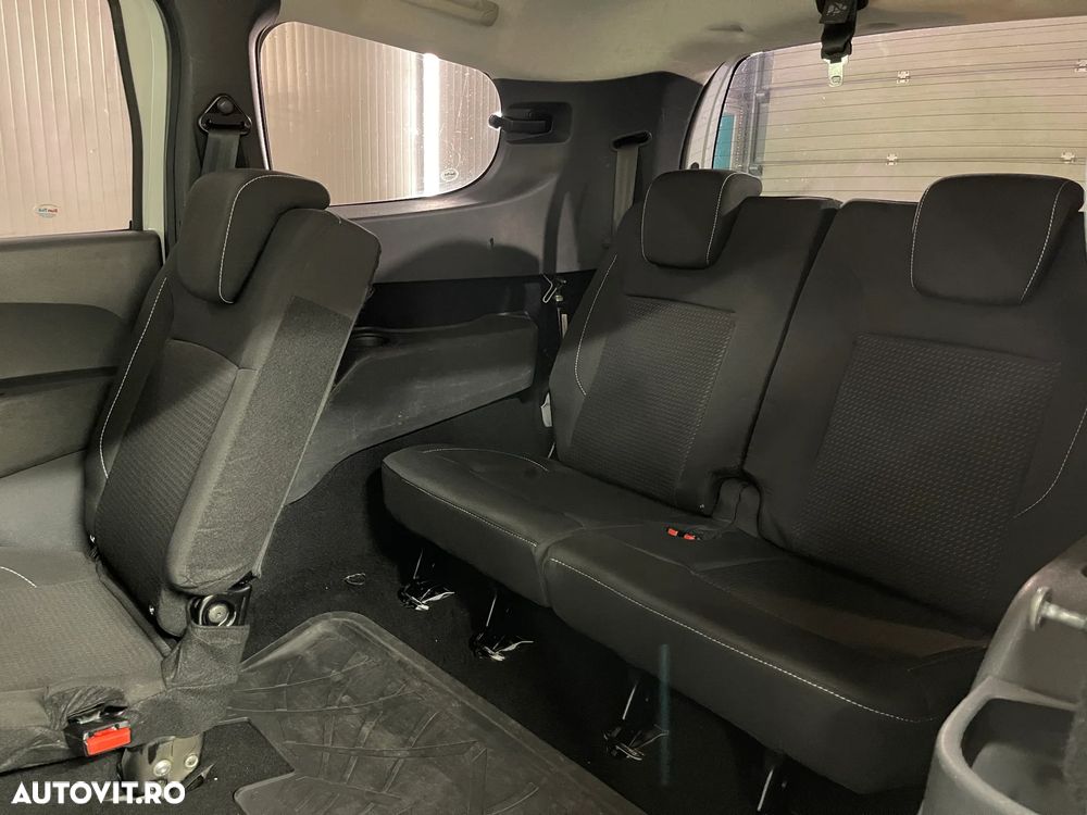 Dacia Lodgy 1.5 Blue dCi Laureate - 13