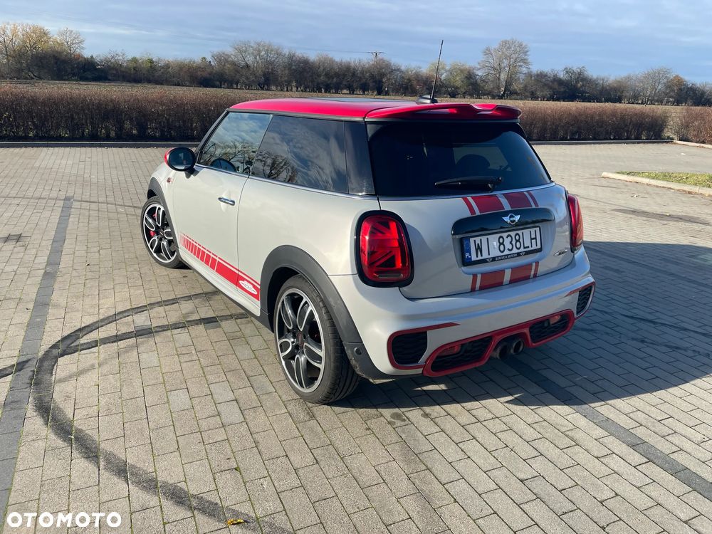 MINI John Cooper Works - 8