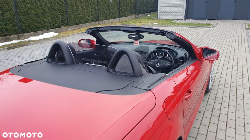 Mercedes-Benz SLK 200 BlueEFFICIENCY 7G-TRONIC Roadster pur - 25