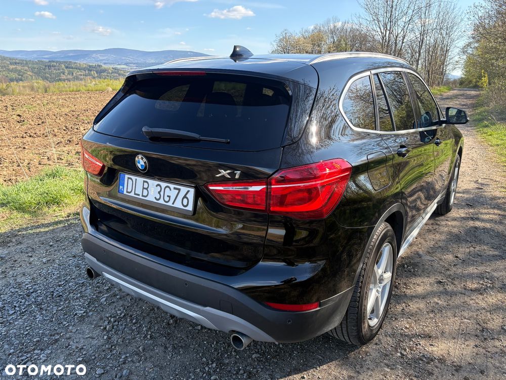 BMW X1 xDrive20i - 12