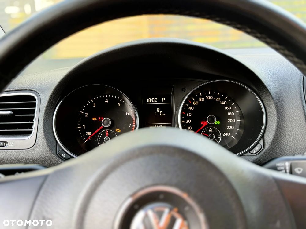 Volkswagen Golf - 27