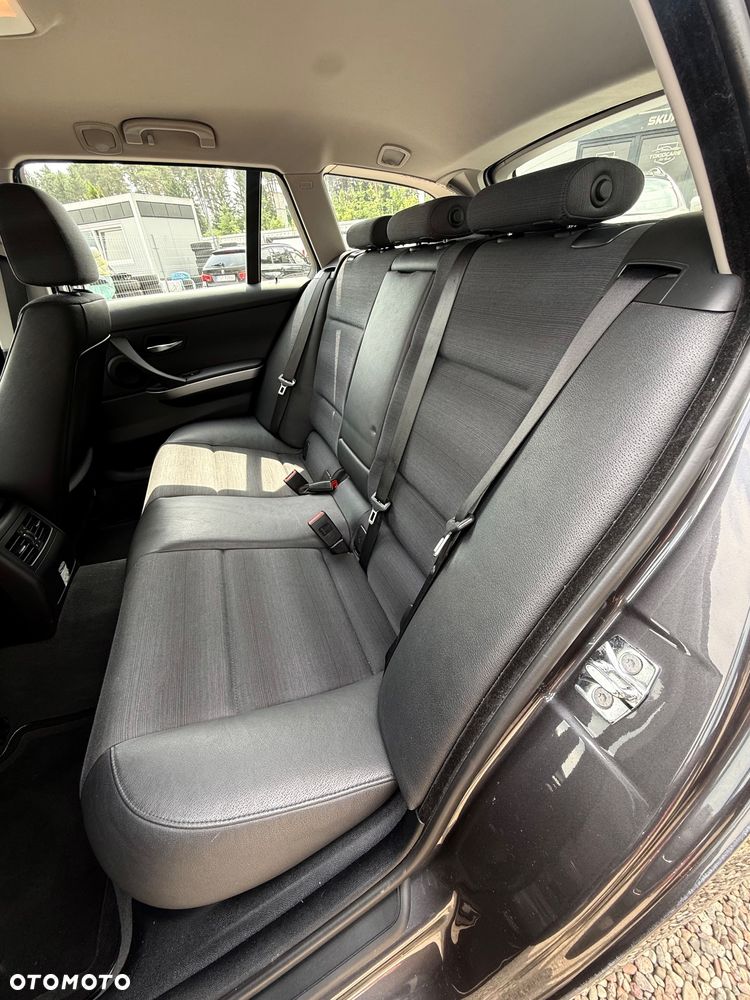 BMW Seria 3 318i - 10