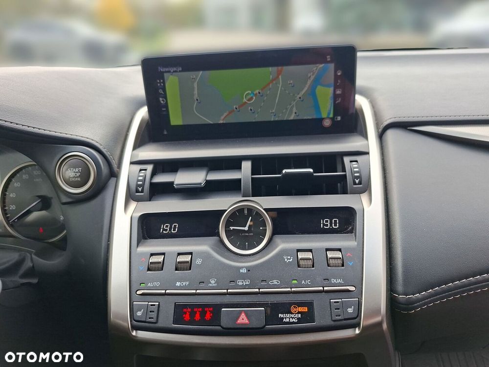 Lexus NX 300 F Impression AWD - 29