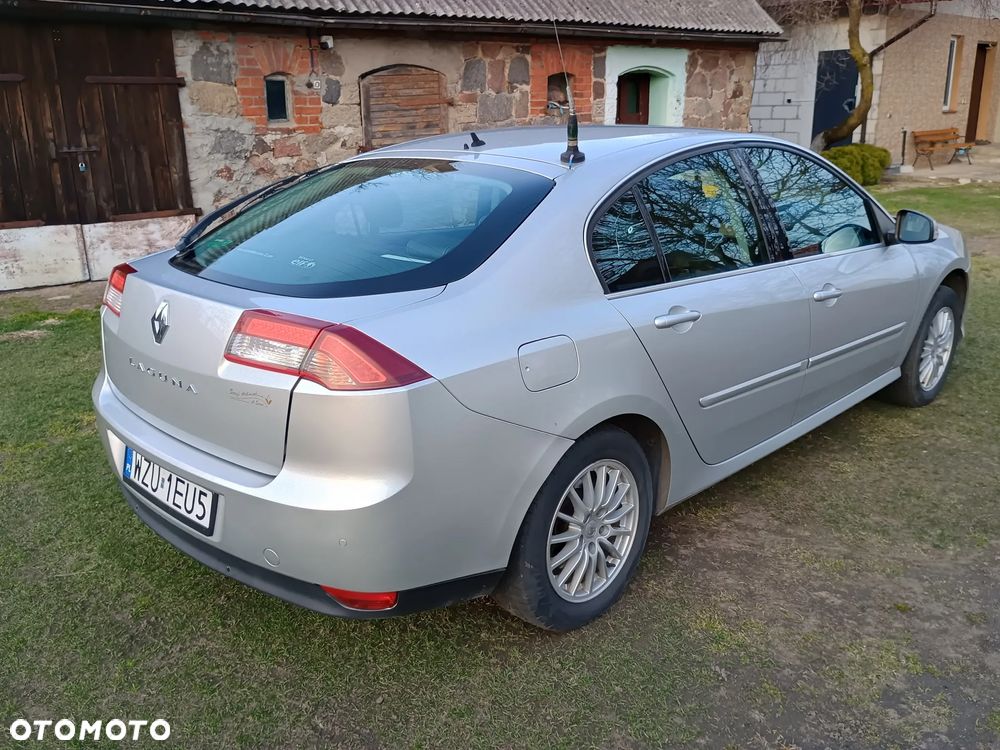 Renault Laguna dCi 110 FAP Paris Business - 4