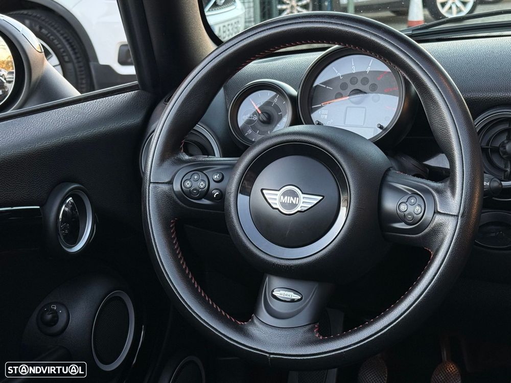 MINI Cabrio Cooper D - 12