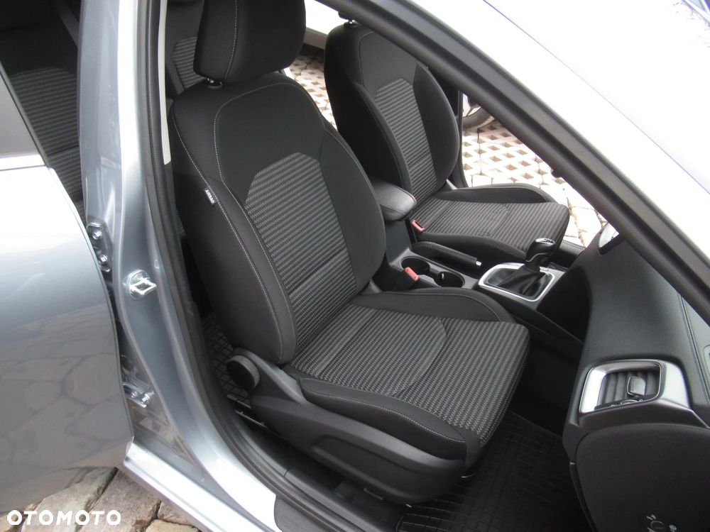 Kia Ceed 1.5 T-GDI M - 10