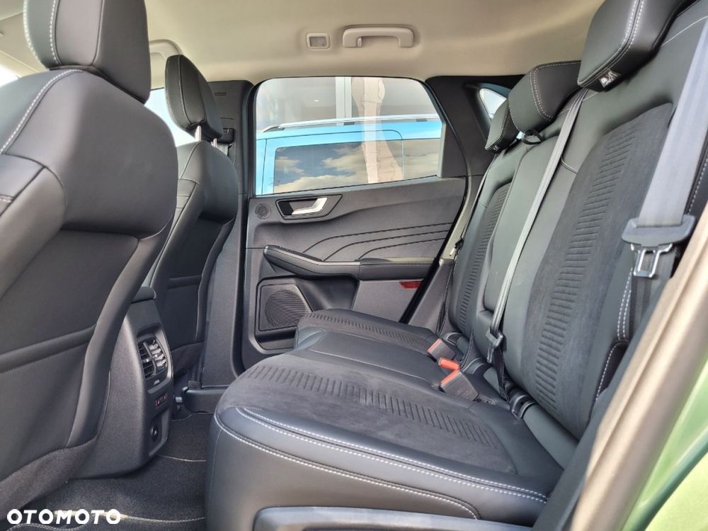 Ford Kuga - 25