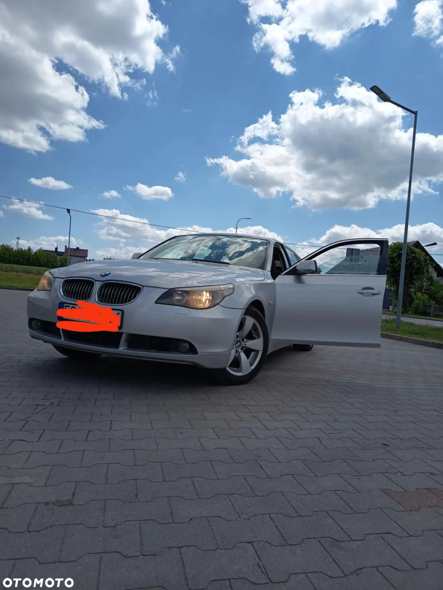 BMW Seria 5 525d - 1