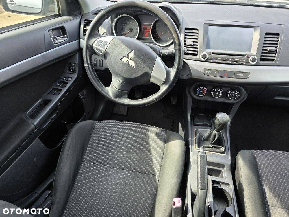 Mitsubishi Lancer 1.5 - 15