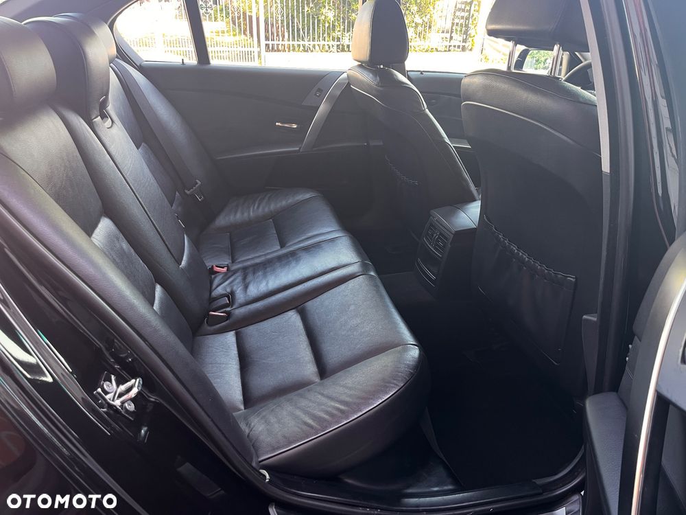 BMW Seria 5 - 32