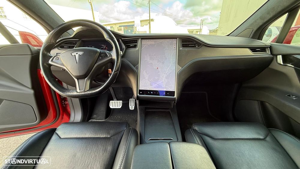 Tesla Model X P100D - 14