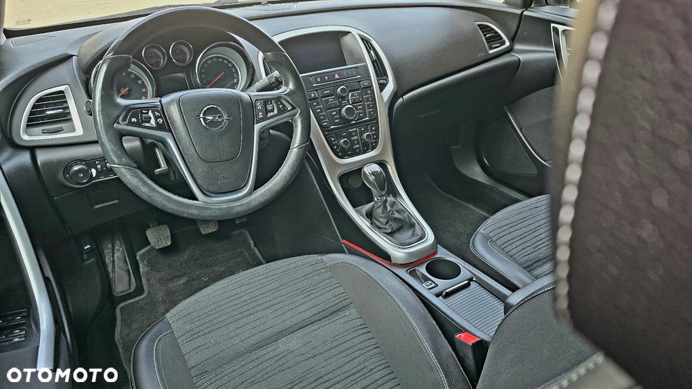 Opel Astra 1.4 Turbo Innovation - 13