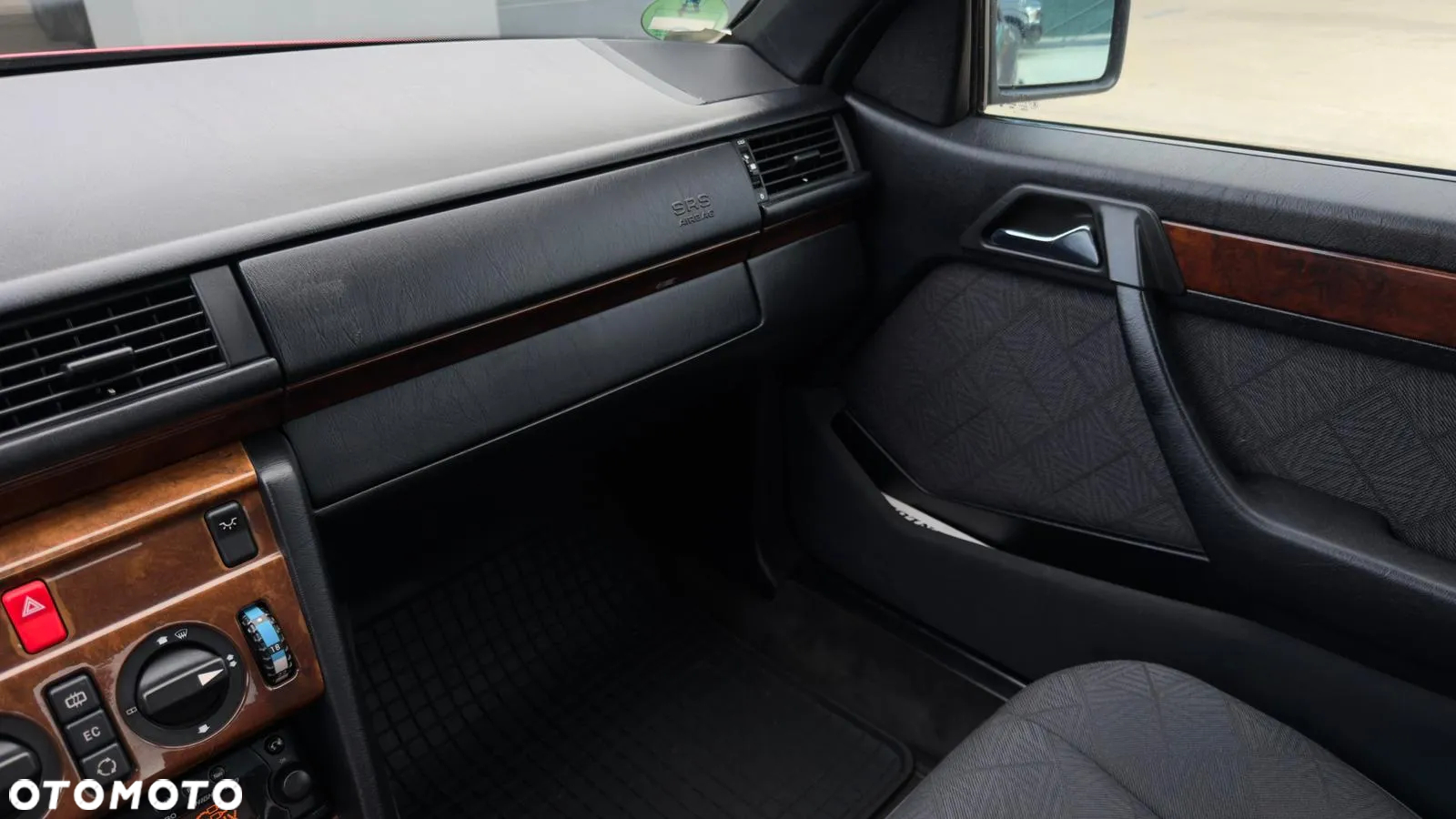 Mercedes-Benz W124 (1984-1993) - 28