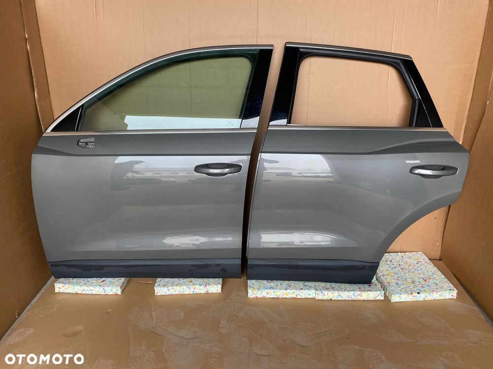 AUDI Q3 83A komplet drzwi przód tył lewe na lewą st. kolor Z7 Z7 LX7G 28km - 2