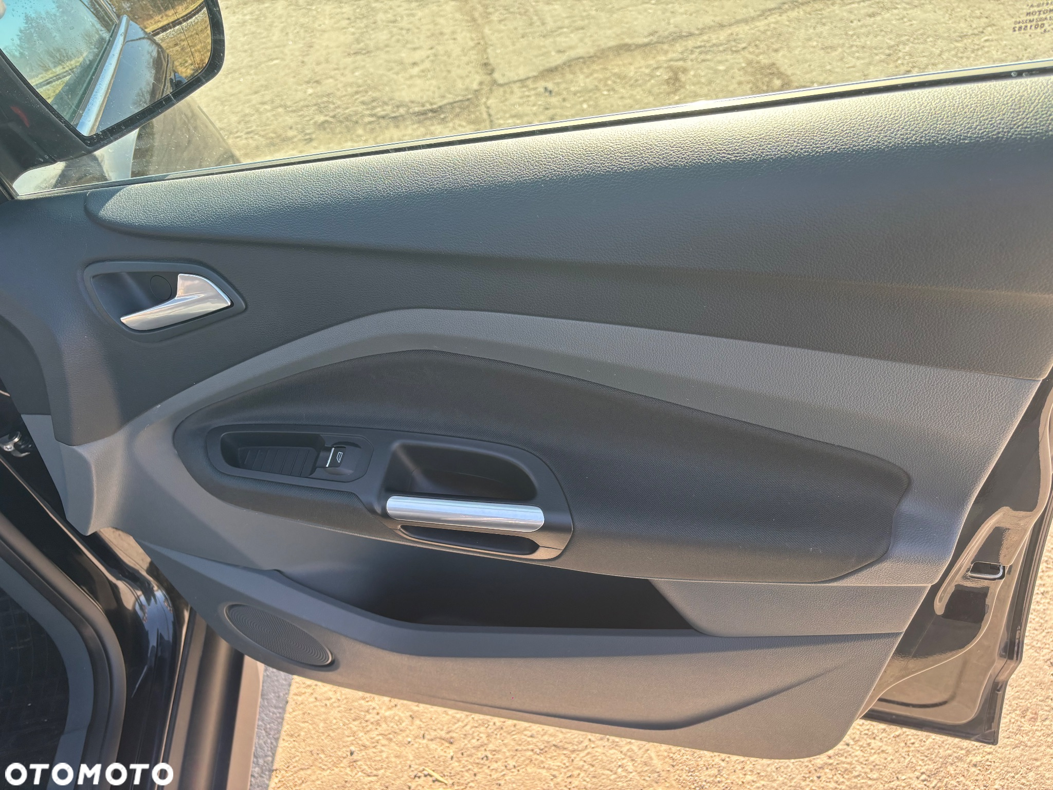 Ford Grand C-MAX - 22