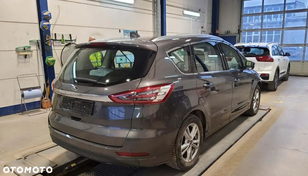 Ford S-Max 2.0 EcoBlue Titanium - 2