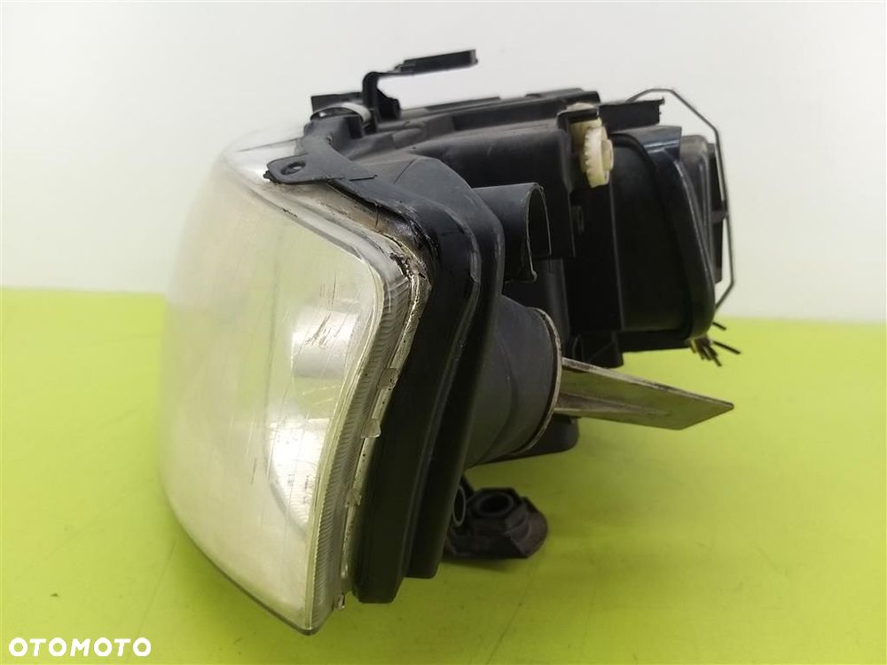 Reflektor lampa przód lewa Audi A6 A6 C5 LIFT 2001-2004R SOCZEWKA HELLA - 6