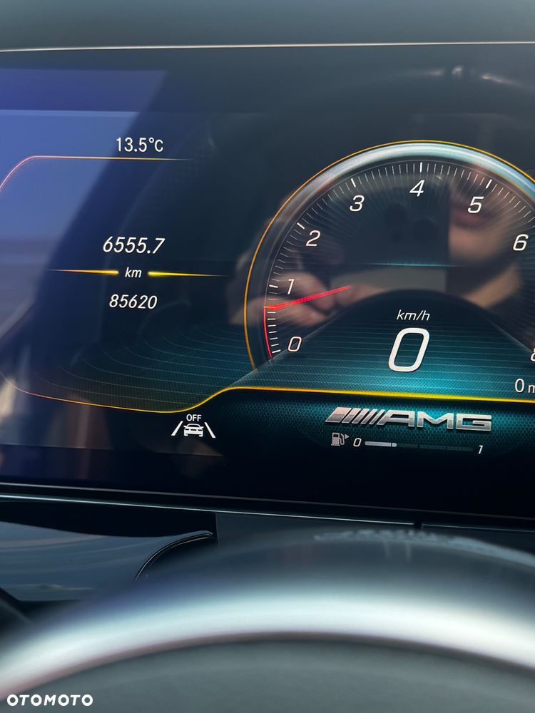Mercedes-Benz AMG GT 63 4-Matic+ - 7