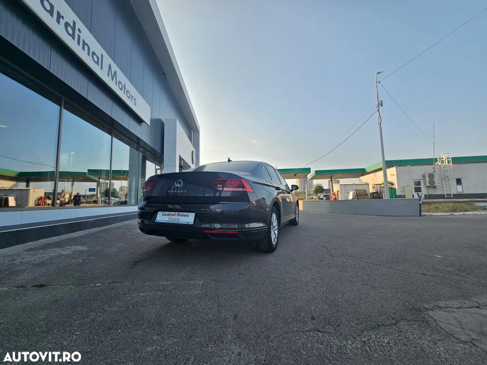 Volkswagen Passat 2.0 TDI DSG Comfortline - 4