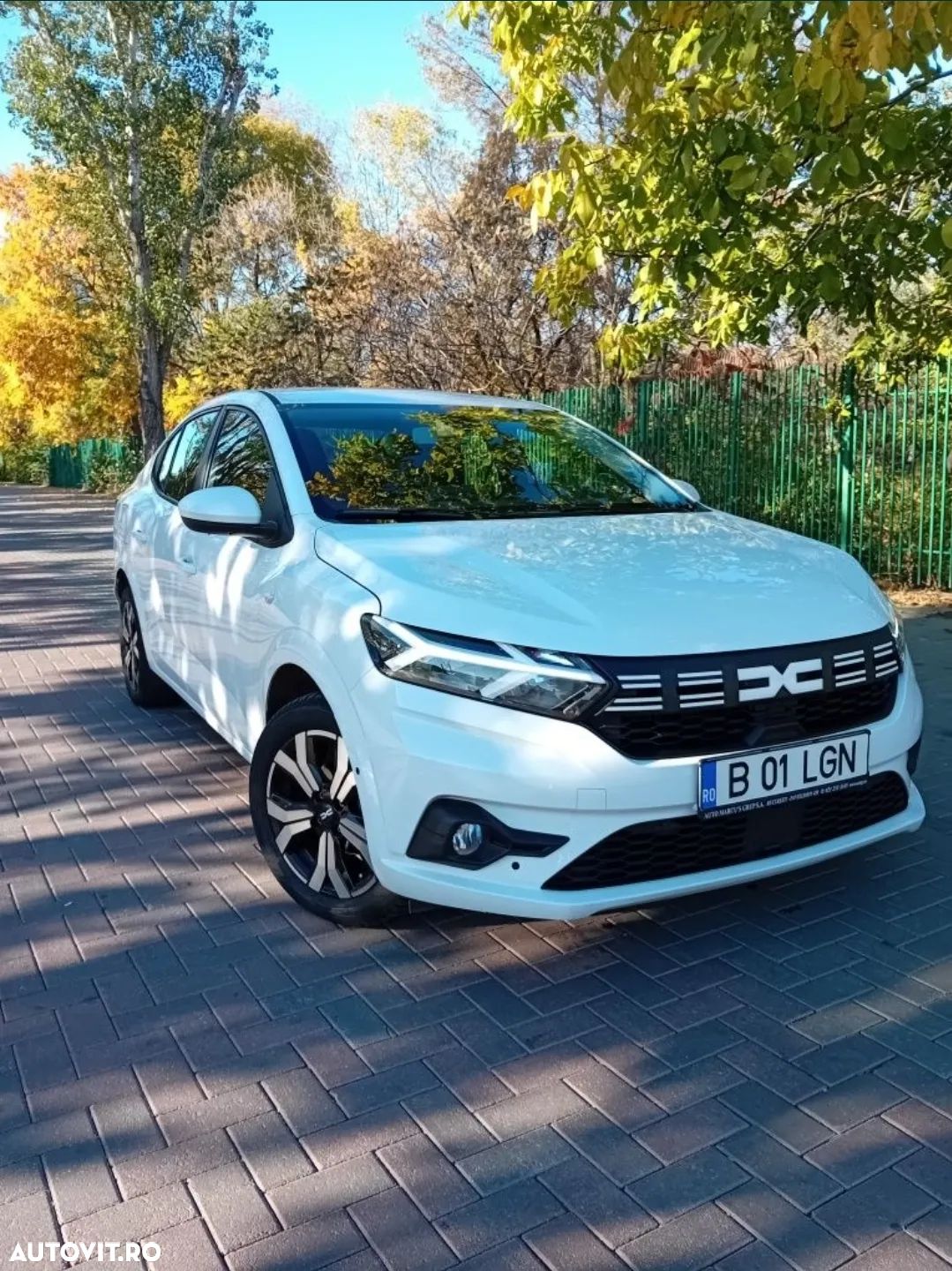 Dacia Logan ECO-G 100 MT6 Prestige+ - 1
