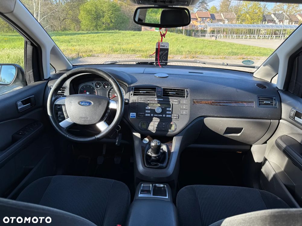 Ford Focus 2.0 16V Ghia - 17