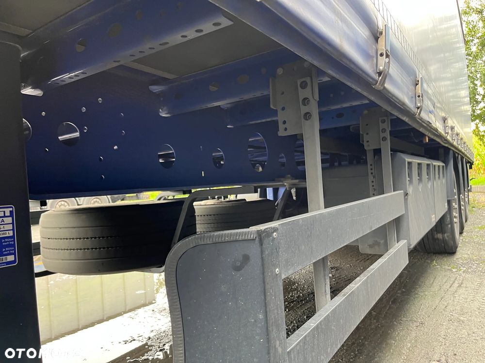 Schwarzmuller Standard SAF 300 000 km  5910 kg - 9