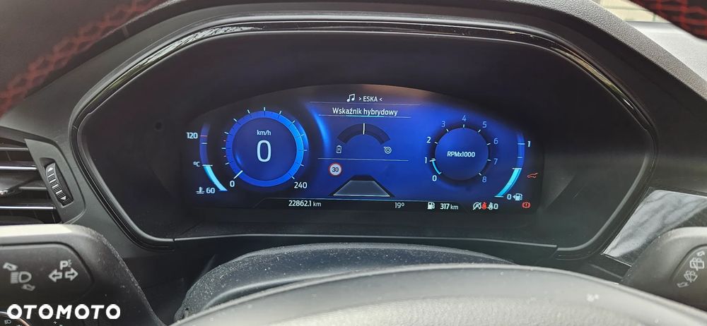 Ford Focus 1.0 EcoBoost Hybrid ST-LINE X - 12