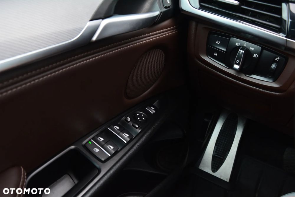 BMW X5 xDrive30d - 21