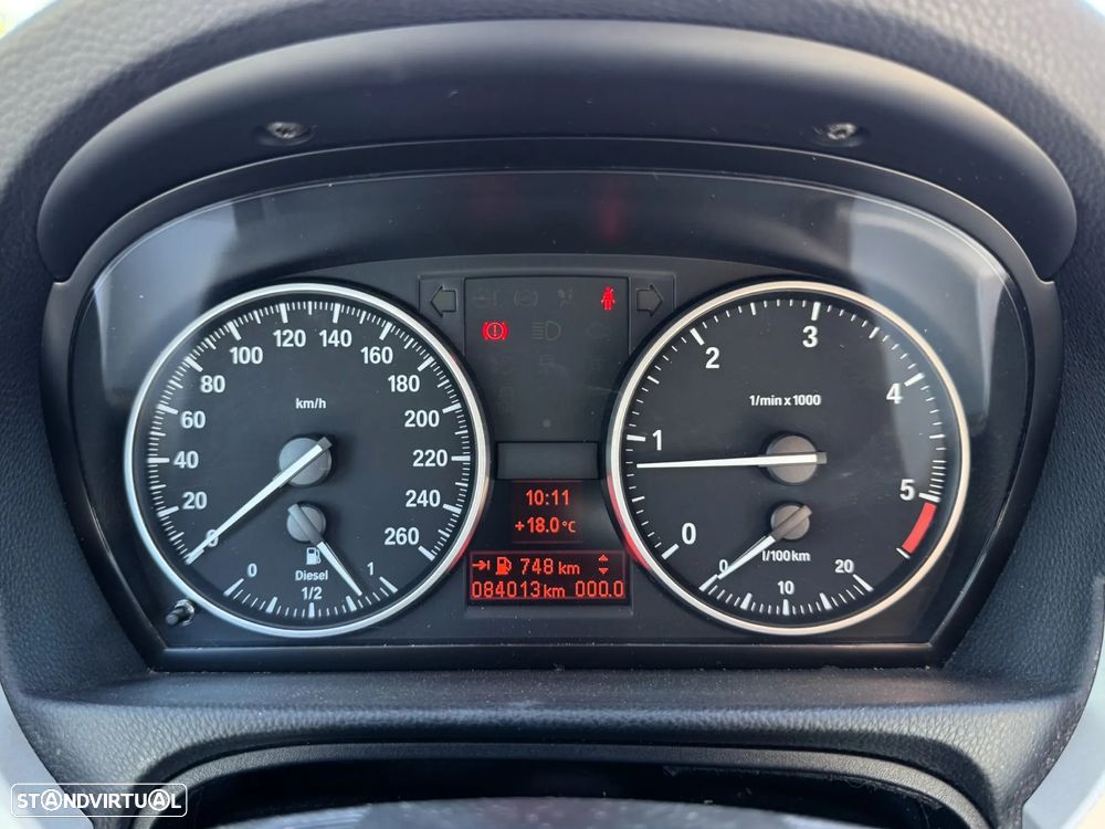 BMW 320 d Cabrio Exclusive - 11